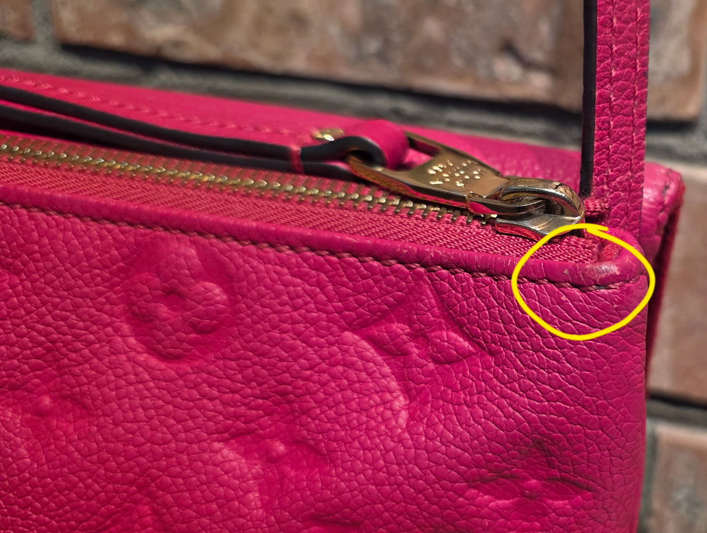 Authentic Louis Vuitton Twice/Twinset Pochette in Dahlia Pink