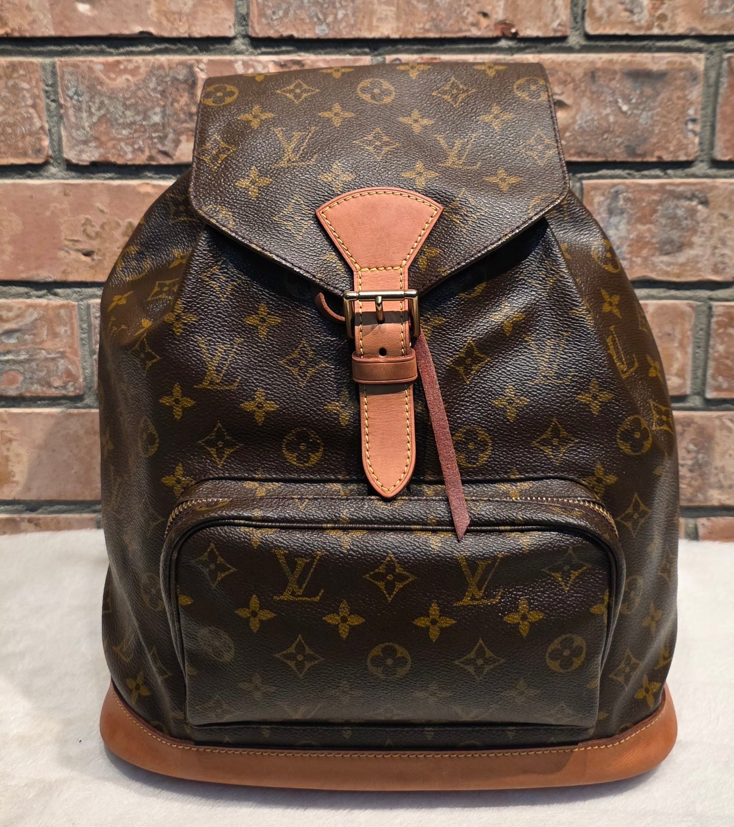 Authentic Louis Vuitton Montsouris GM