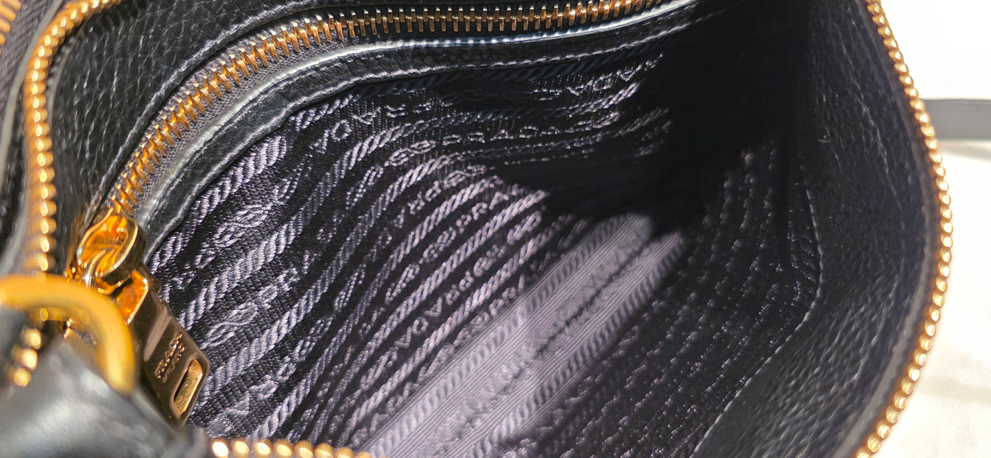 Authentic Prada Bandoliera Vitello Phenix Crossbody Bag