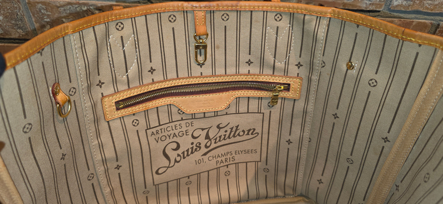 Authentic Louis Vuitton Neverfull MM Monogram