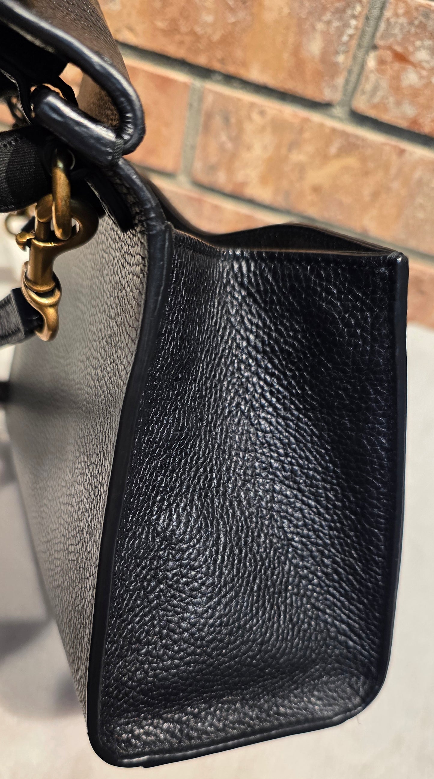 Authentic GG Marmont Top Handle Mini Black