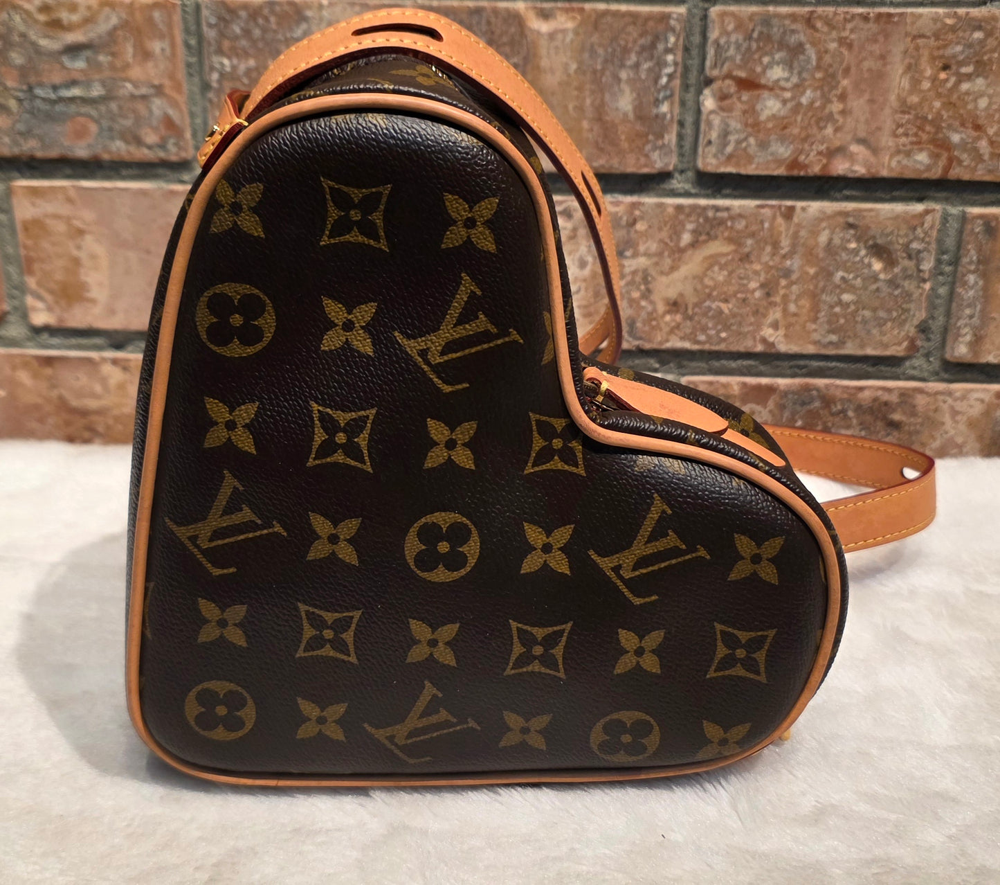 Authentic Louis Vuitton Couer Game On Heart Bag