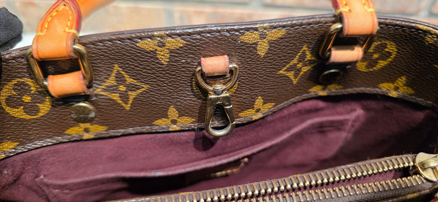 Authentic Louis Vuitton Montaigne BB Monogram