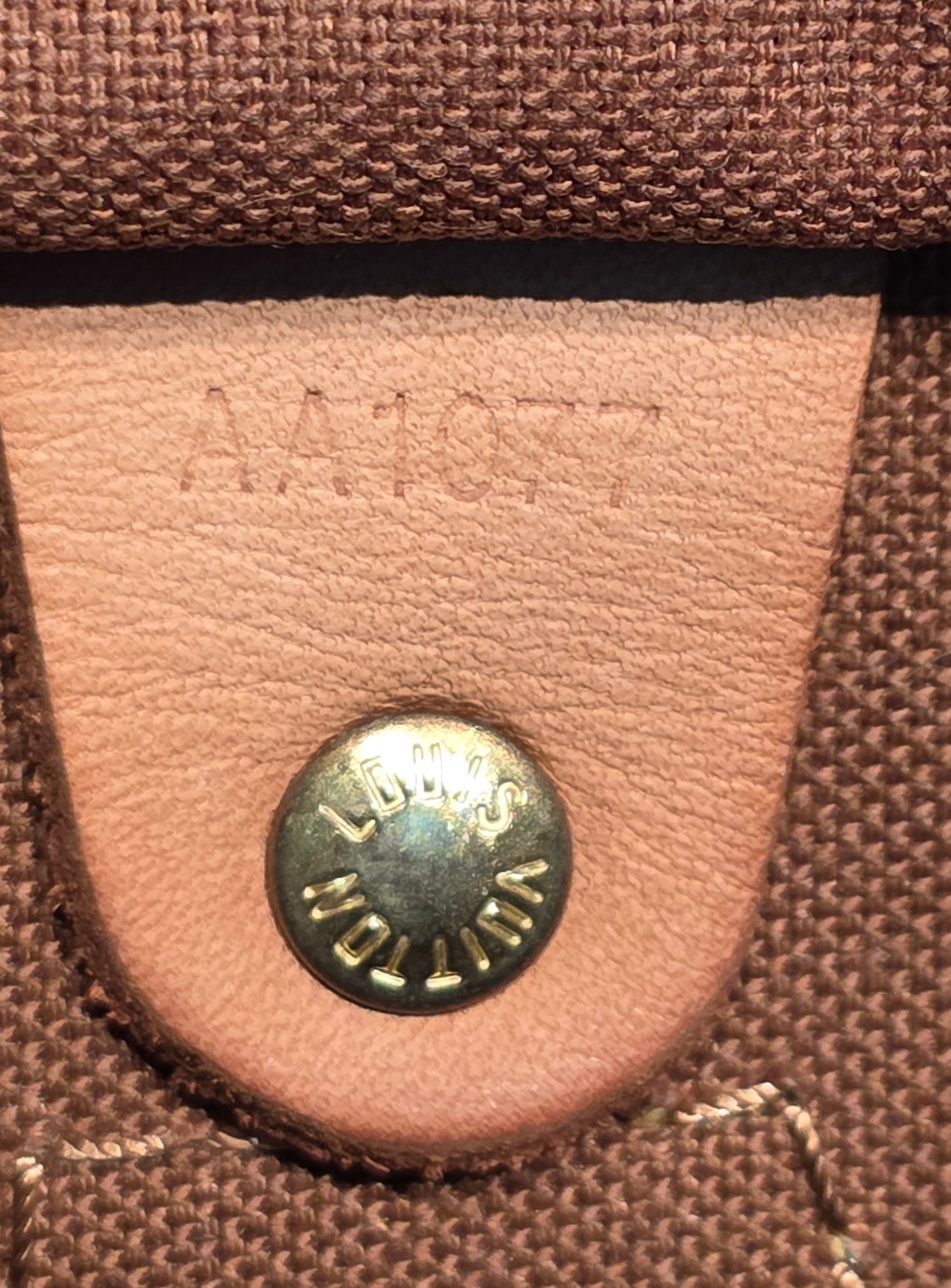 Authentic Louis Vuitton Speedy 35 Monogram