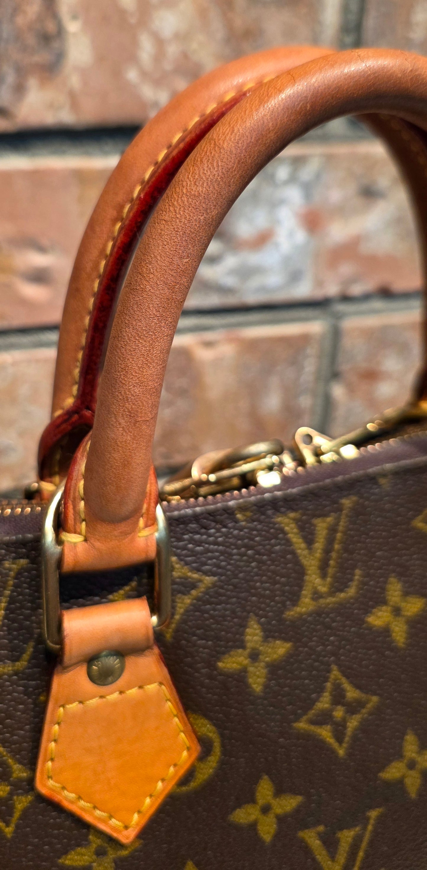 Authentic Louis Vuitton Alma PM Monogram