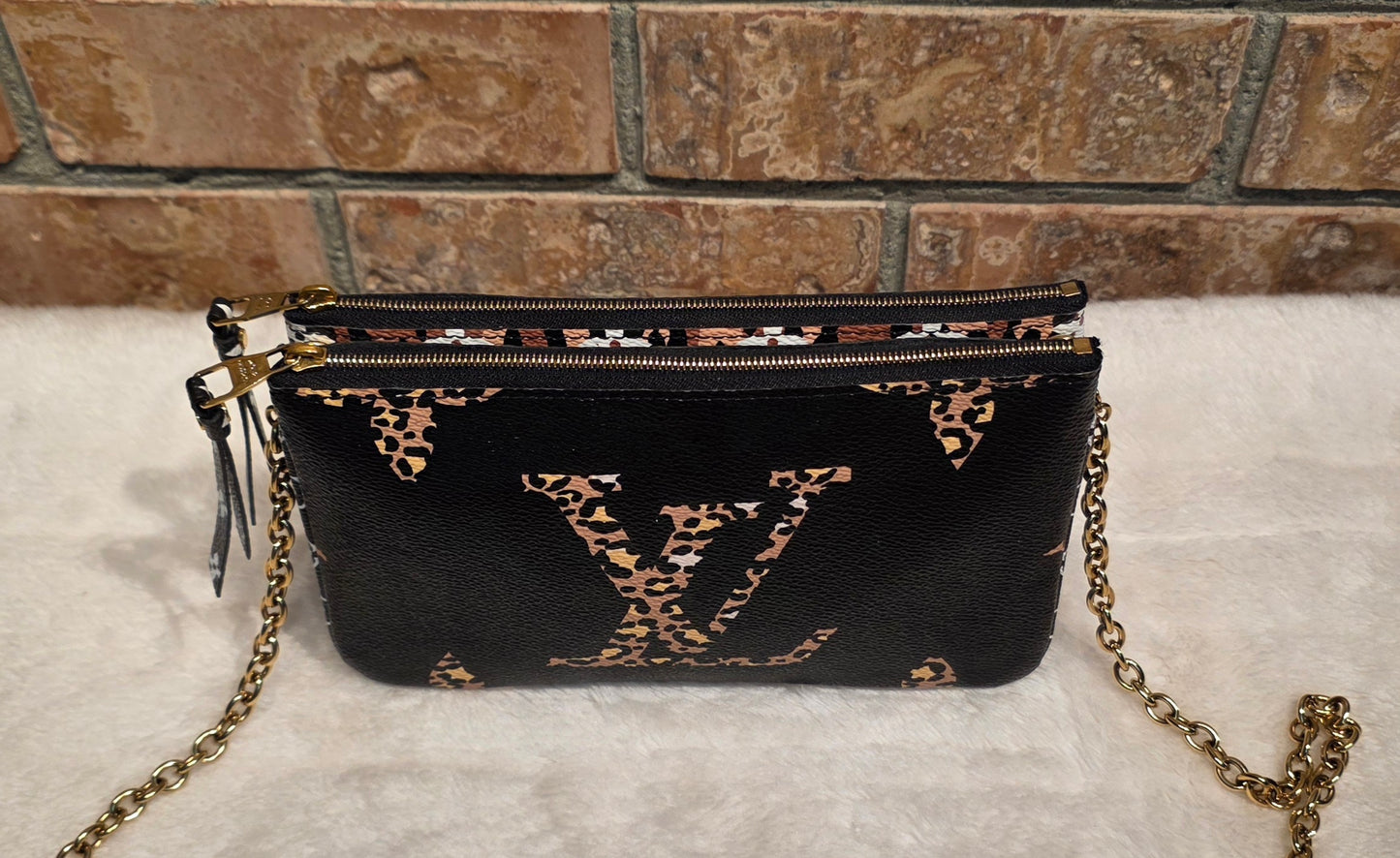 Authentic Louis Vuitton Double Zip Pochette Giant Monogram Jungle Edition