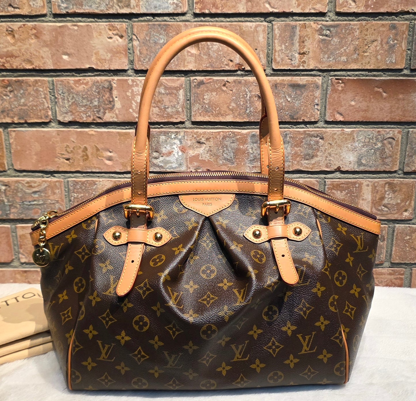 Authentic Louis Vuitton Tivoli GM