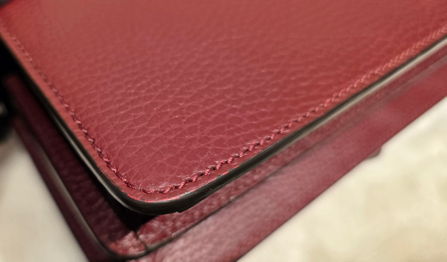 Authentic Gucci Dionysus Shoulder Bag in Burgundy