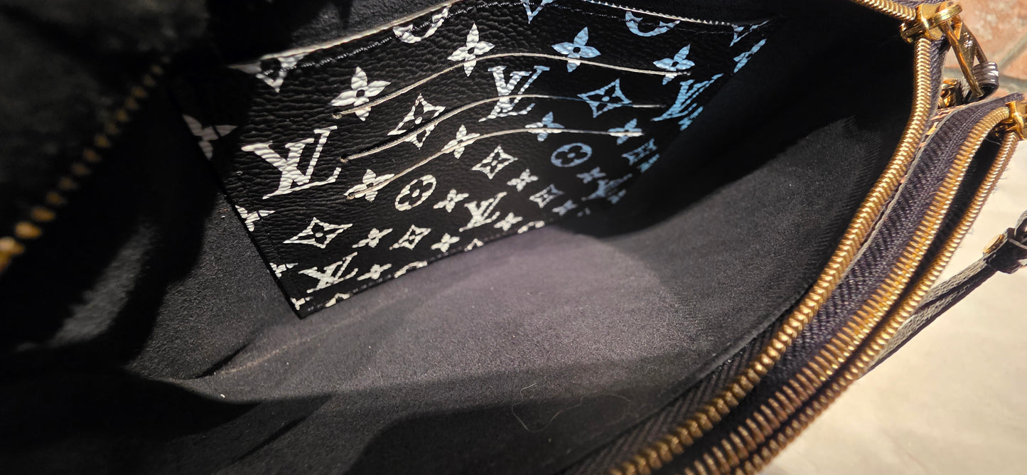 Authentic Louis Vuitton Double Zip Pochette Giant Monogram Jungle Edition