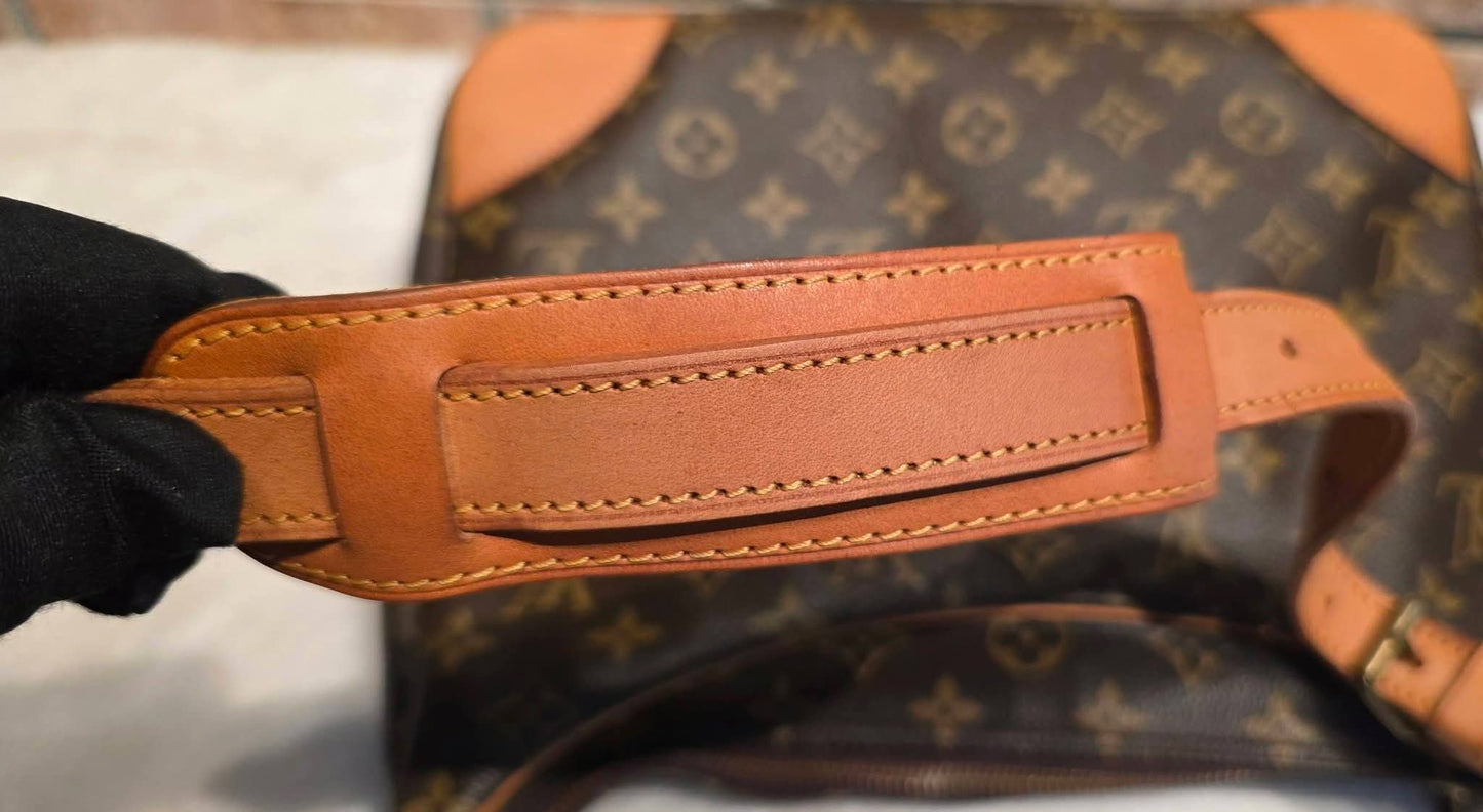 Authentic Louis Vuitton Boulogne 30