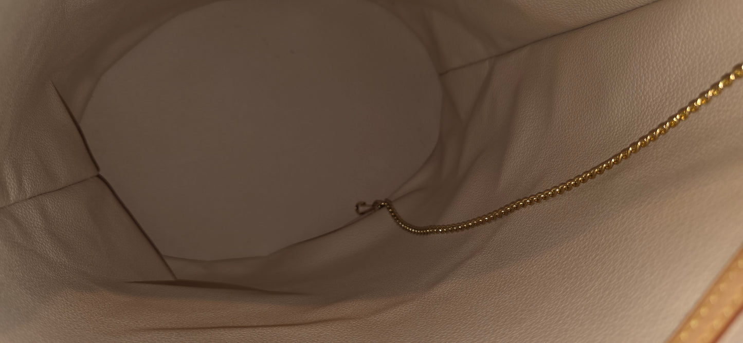 Authentic Louis Vuitton Bucket GM with Pouch