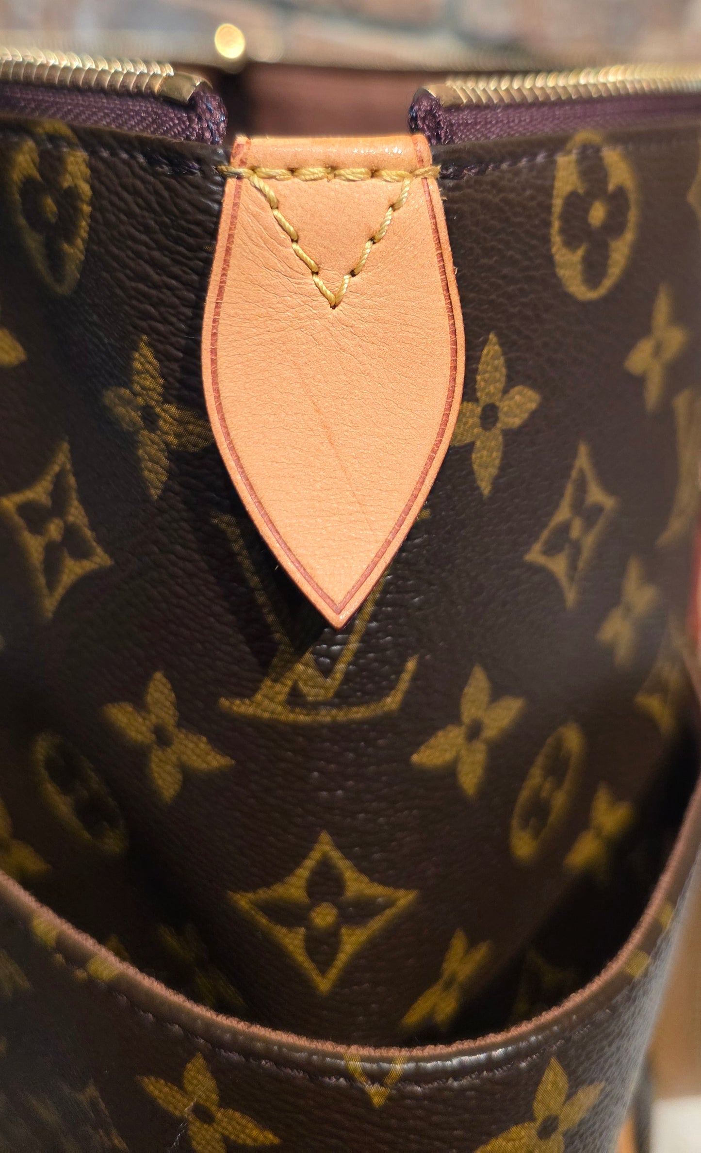 Authentic Louis Vuitton Totally MM Monogram