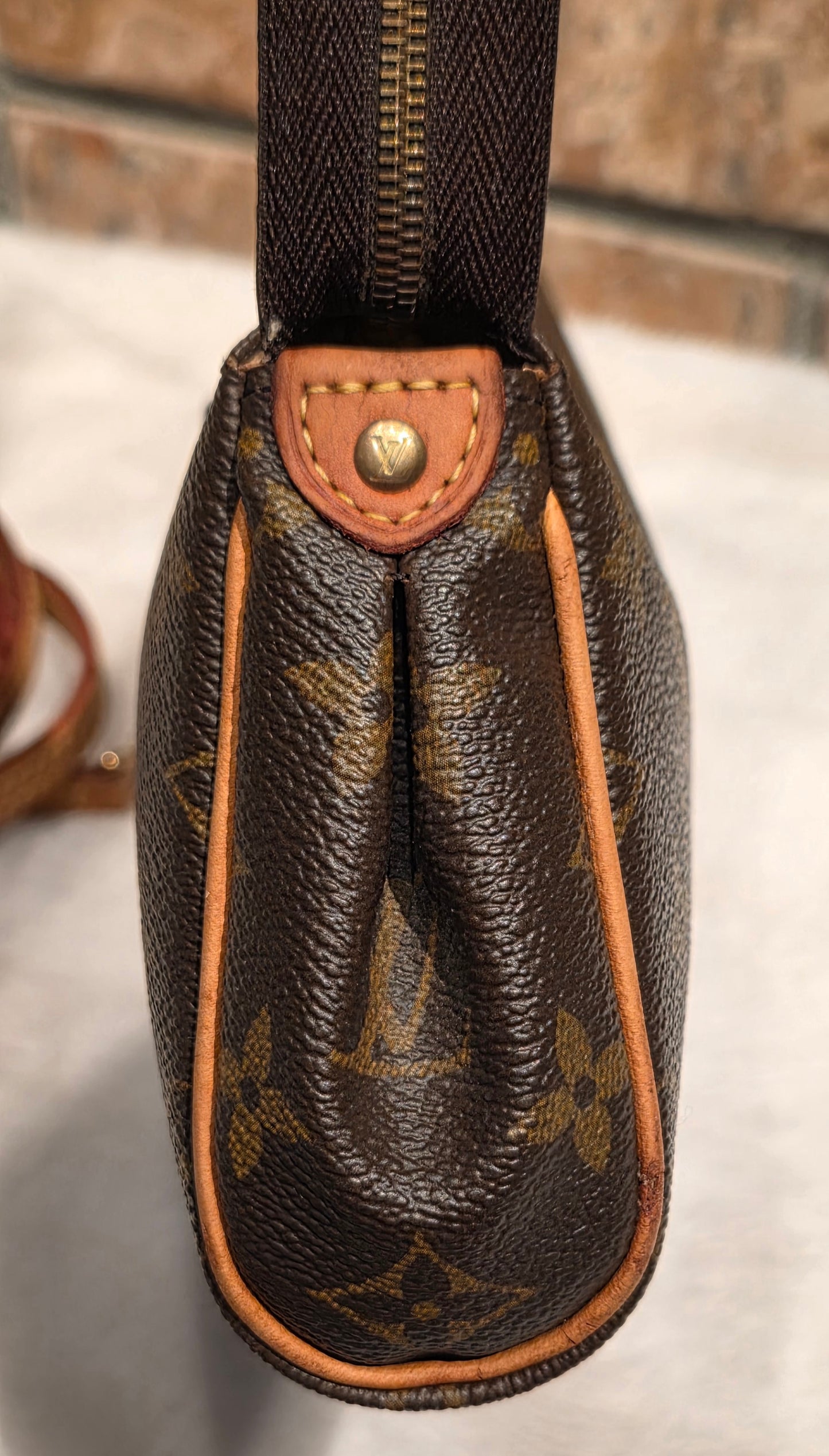 Authentic Louis Vuitton Eva Monogram