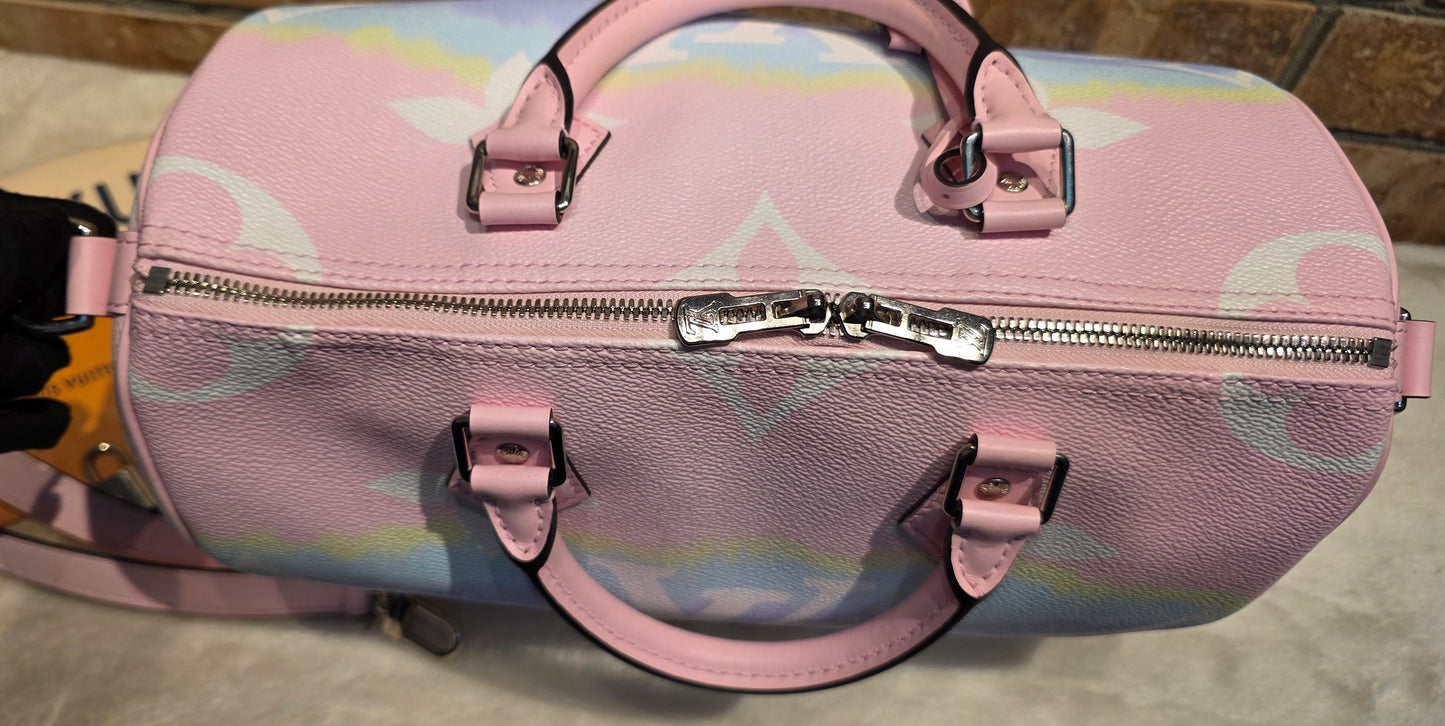 Authentic Louis Vuitton Limited Edition Speedy 30 Bandouliere Escale Pastel