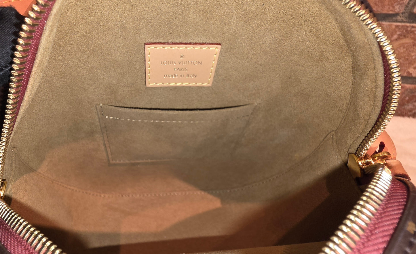 Authentic Louis Vuitton Boite Chapeau Souple MM