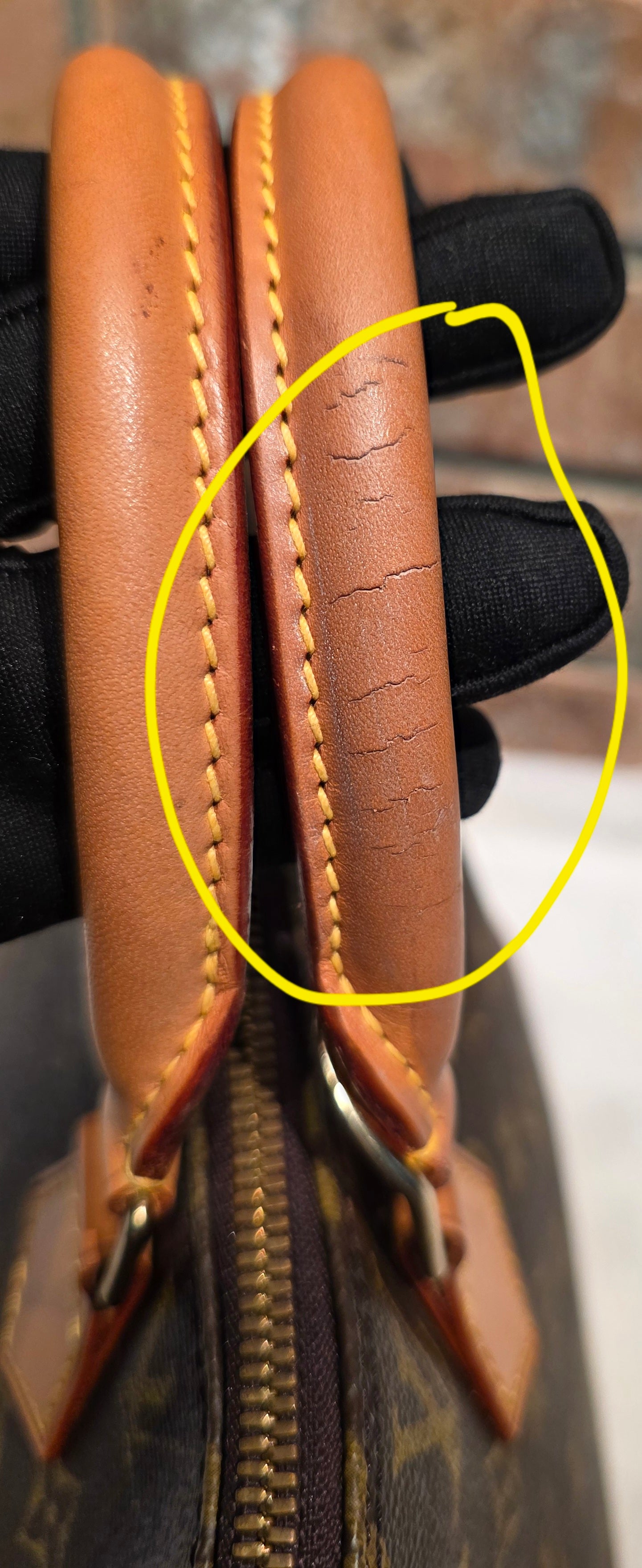 Authentic Louis Vuitton Alma PM Monogram (With Strap)