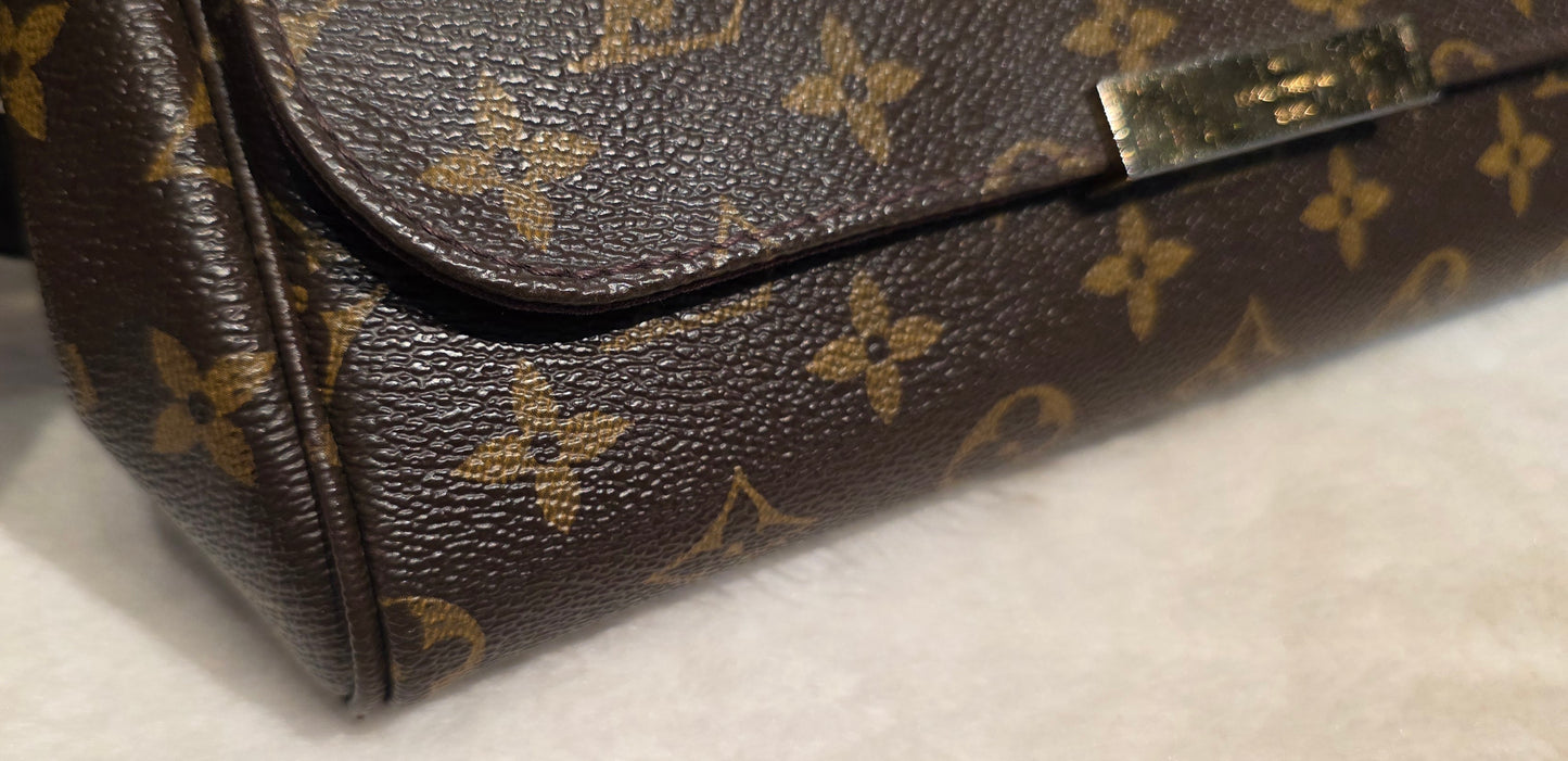 Authentic Louis Vuitton Favorite MM Monogram (SA4116)