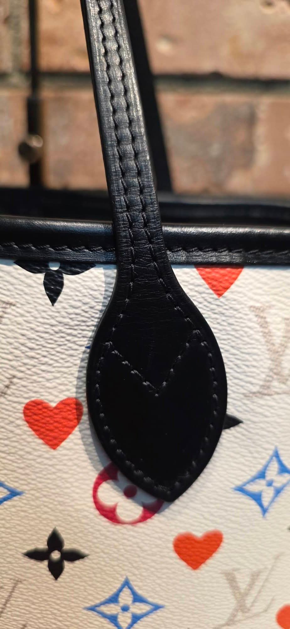 Authentic Louis Vuitton Neverfull MM with Pouch Game On Collection