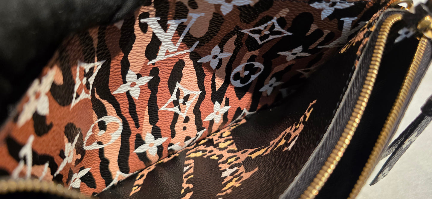 Authentic Louis Vuitton Double Zip Pochette Limited Jungle Edition