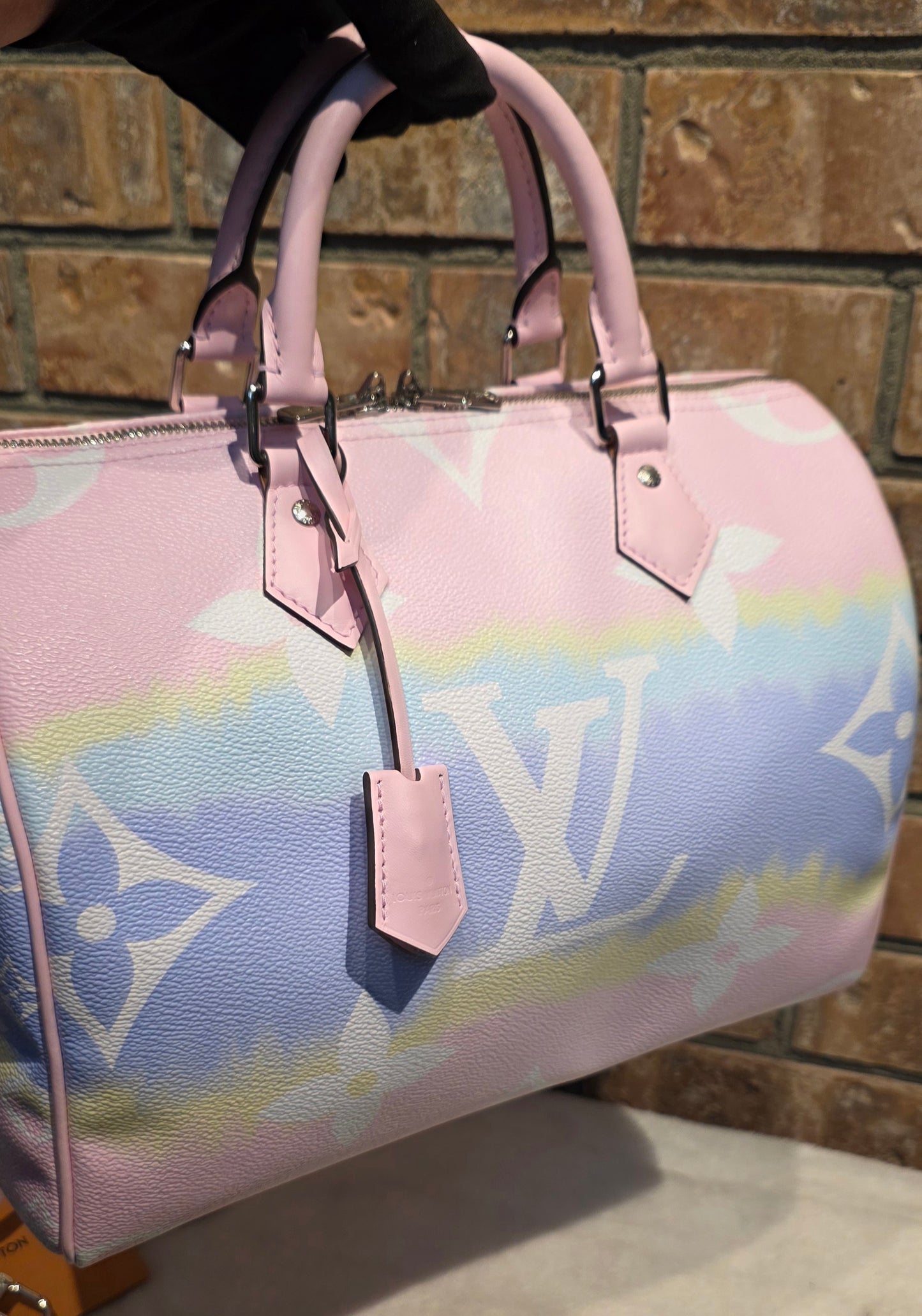 Authentic Louis Vuitton Limited Edition Speedy 30 Bandouliere Escale Pastel