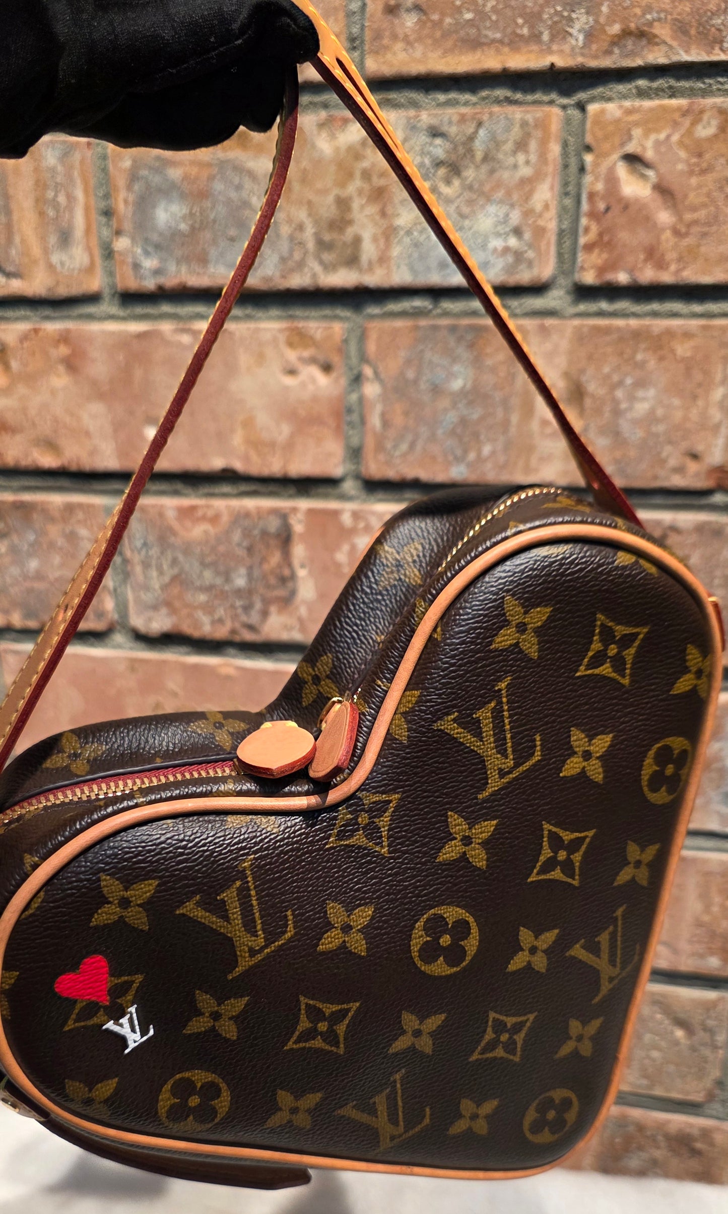 Authentic Louis Vuitton Couer Game On Heart Bag