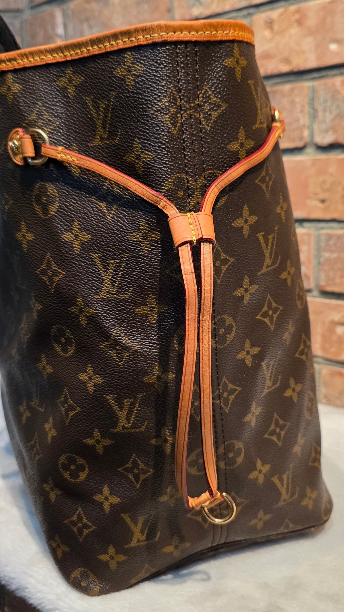Authentic Louis Vuitton Neverfull GM Monogram