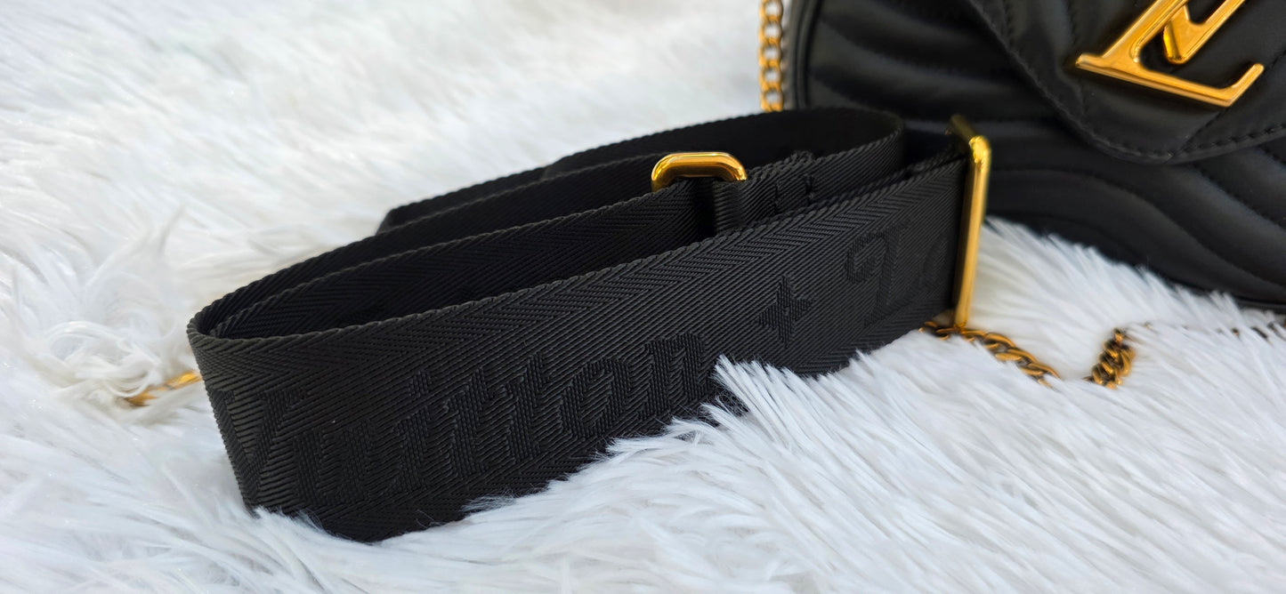 Authentic Louis Vuitton New Wave Multipochette Noir