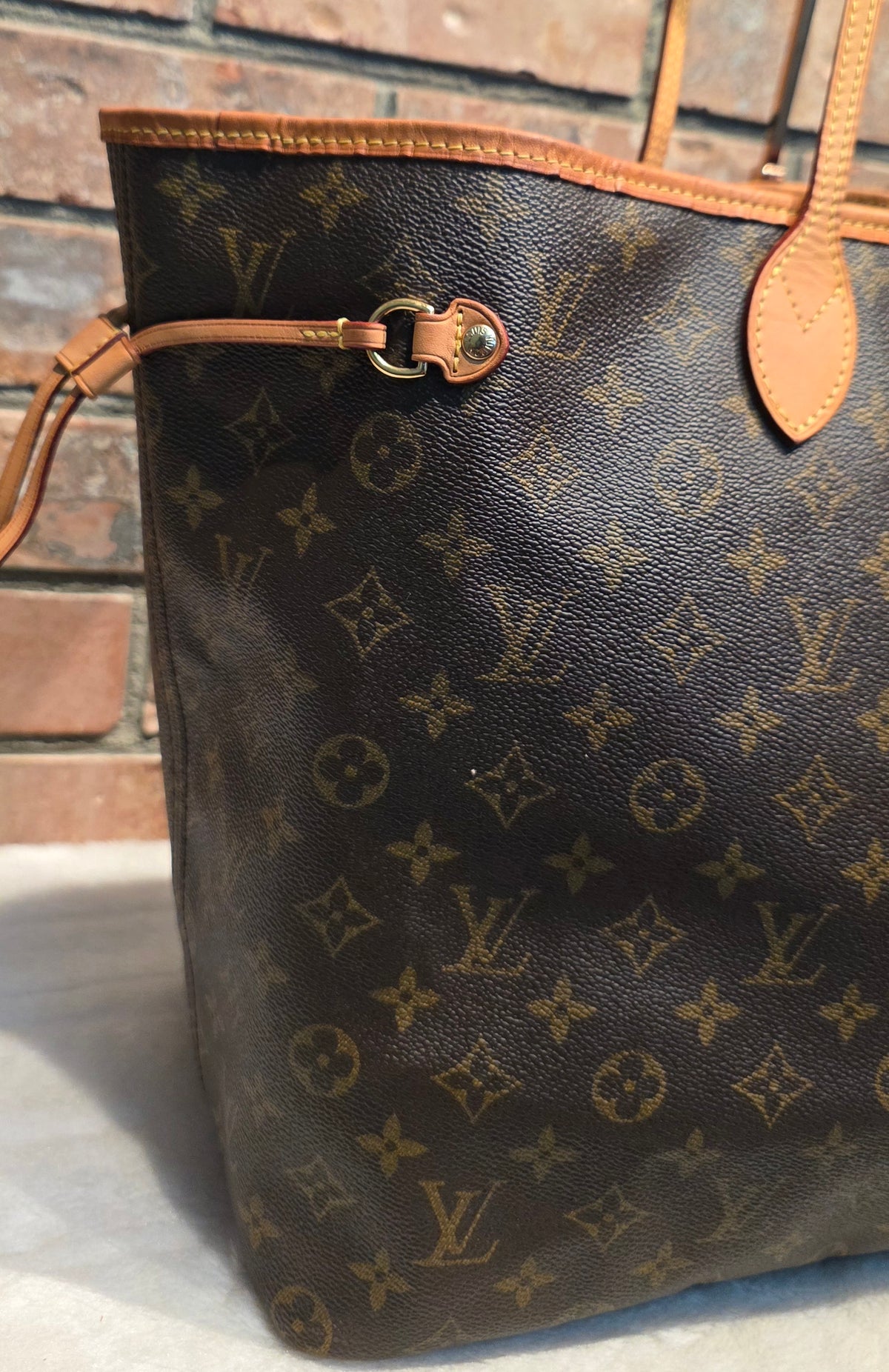 Authentic Louis Vuitton Neverfull GM Monogram