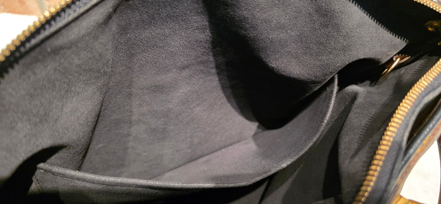 Authentic Louis Vuitton Pallas MM Noir